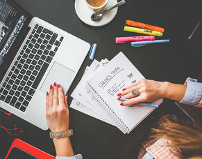 How to build your own website using a DIY website builder in 7 steps 